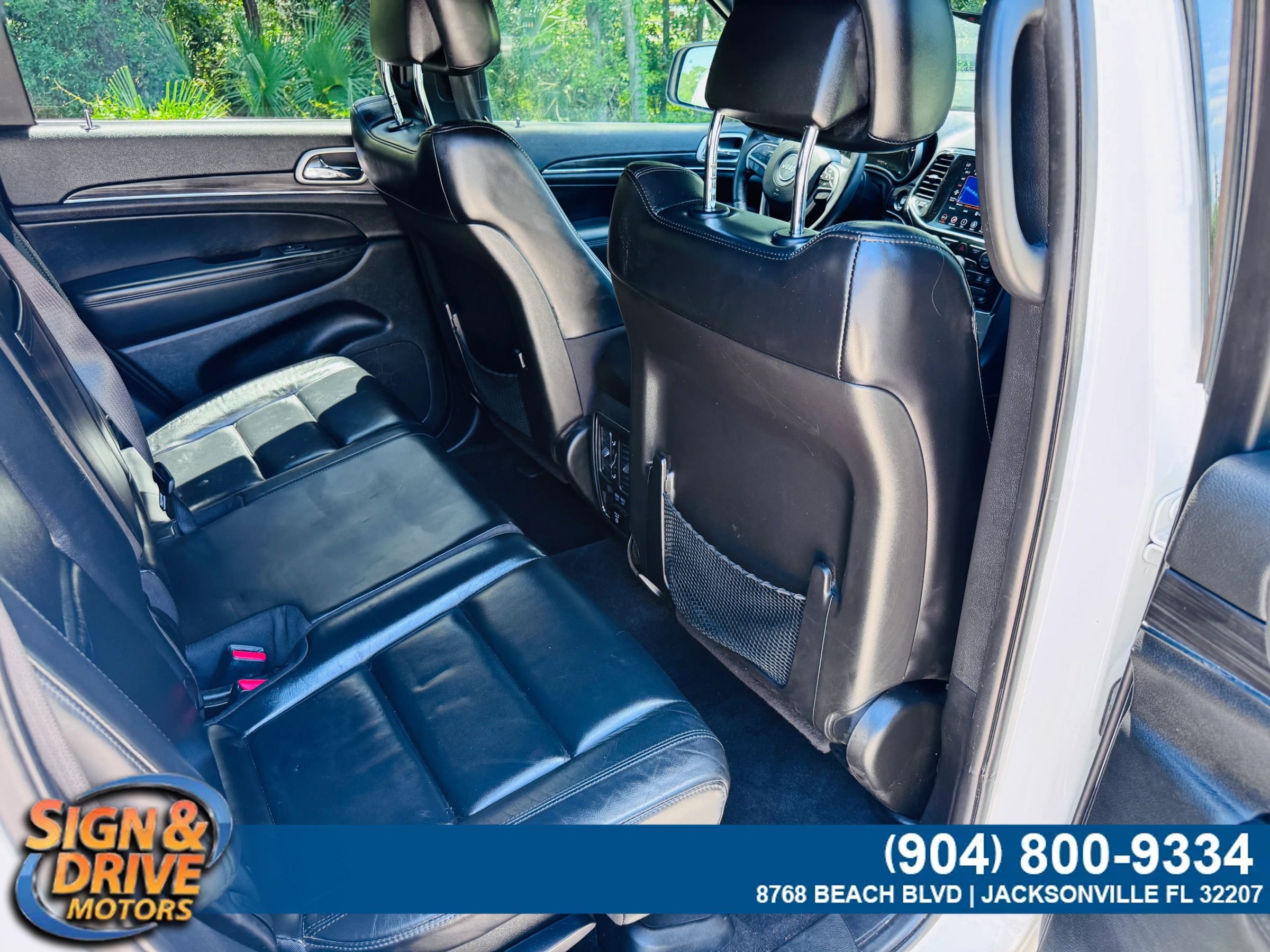 Used 2022 Jeep Grand Cherokee Limited RWD image 11