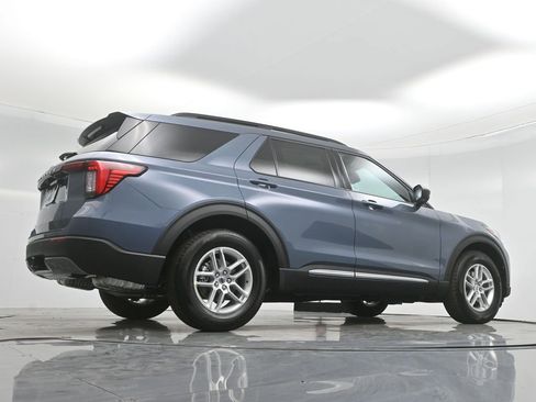 Used 2025 Ford Explorer Active image 54