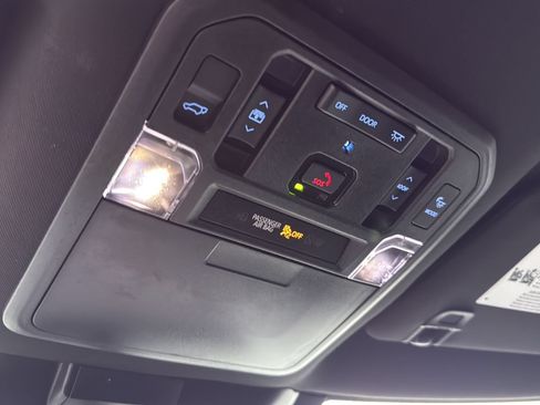 Used 2023 Toyota Sequoia Platinum AWD/4WD image 20