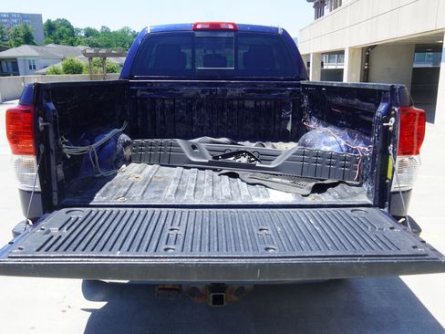 Used 2011 Toyota Tundra 4x4 Double Cab w/ TRD Off-Road Pkg image 35
