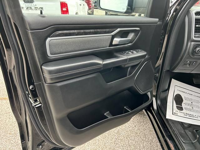 Used 2022 RAM 1500 Big Horn AWD/4WD image 10