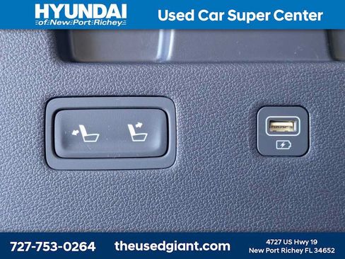 Certified 2022 Hyundai Palisade Calligraphy w/ Winter Package AWD/4WD image 19