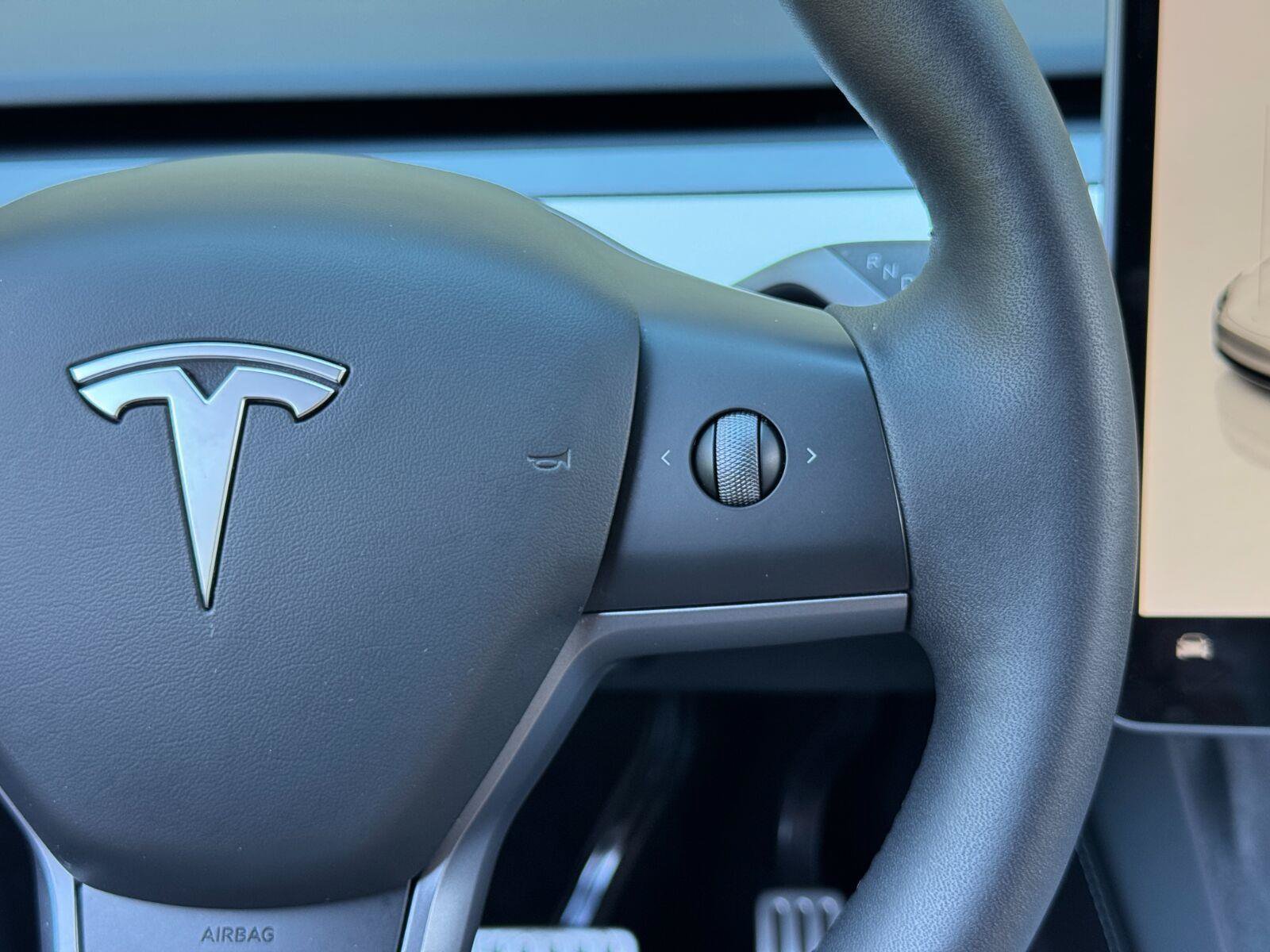 Used 2023 Tesla Model Y Performance AWD/4WD image 20