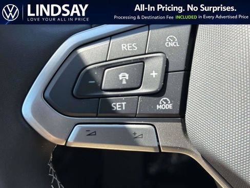 New 2026 Volkswagen Tiguan SE AWD/4WD image 16