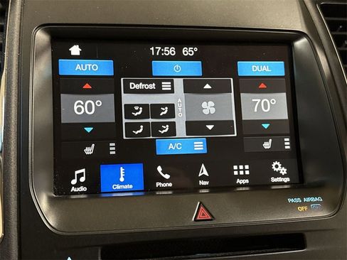 Used 2018 Ford Taurus SEL w/ Equipment Group 201A image 17