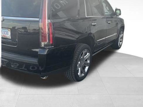 Used 2016 Cadillac Escalade Premium image 9