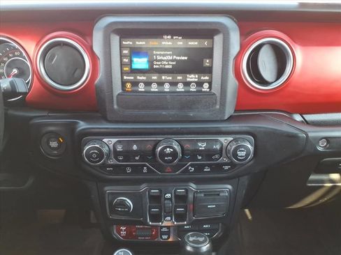 Used 2021 Jeep Wrangler Unlimited Rubicon w/ LED Lighting Group AWD/4WD image 21