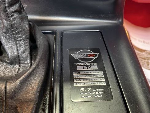 Used 1996 Chevrolet Corvette Convertible RWD image 36