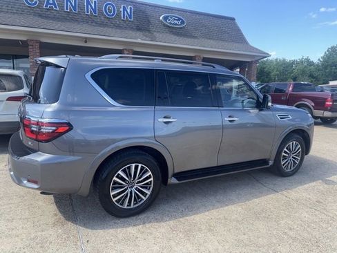 Used 2023 Nissan Armada SL AWD/4WD image 5