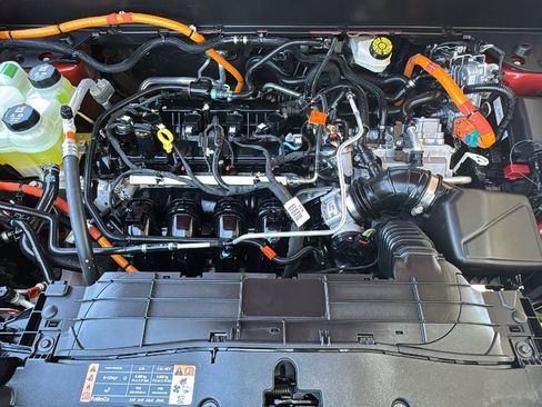 Certified 2023 Ford Maverick Lariat w/ Lariat Luxury Package FWD image 26