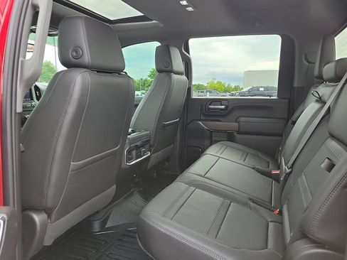 Used 2022 GMC Sierra 3500 Denali w/ Denali Ultimate Package AWD/4WD image 9