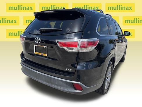 Used 2015 Toyota Highlander XLE FWD image 4