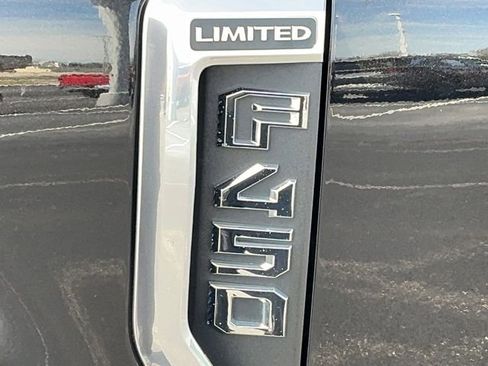 Used 2022 Ford F450 Limited w/ FX4 Off-Road Package AWD/4WD image 16