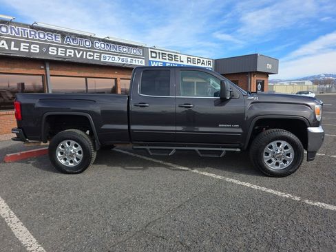 Used 2015 GMC Sierra 2500 SLE w/ SLE Preferred Package image 8
