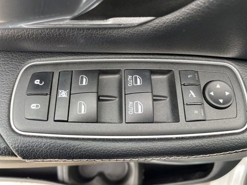 Used 2022 RAM 1500 Laramie w/ Laramie Southwest Edition image 13