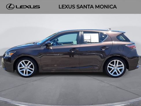 Used 2014 Lexus CT 200h w/ Seat Comfort Package FWD image 8