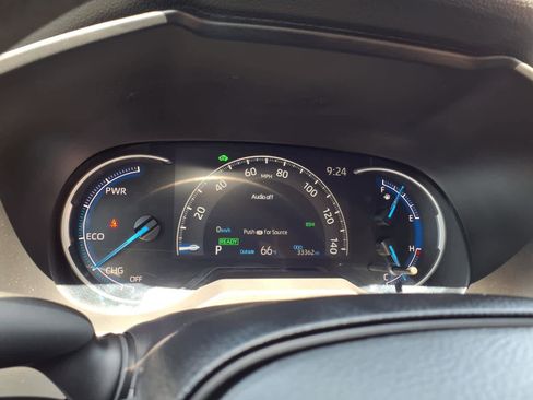 Certified 2025 Toyota RAV4 XLE AWD/4WD image 11