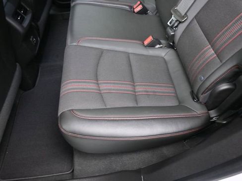 Used 2022 Chevrolet Equinox RS w/ LPO, Floor Liner Package image 21