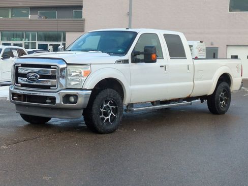 Used 2011 Ford F250 Lariat w/ Lariat Ultimate Pkg image 4