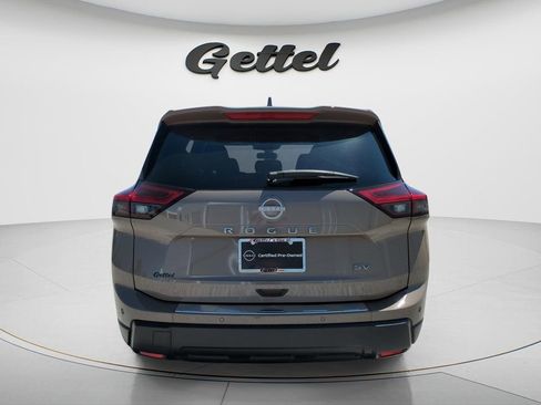 Certified 2024 Nissan Rogue SV FWD image 13