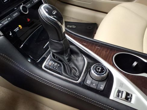 Used 2018 INFINITI Q50 Luxe w/ Essential Package (3.0T Luxe) image 16