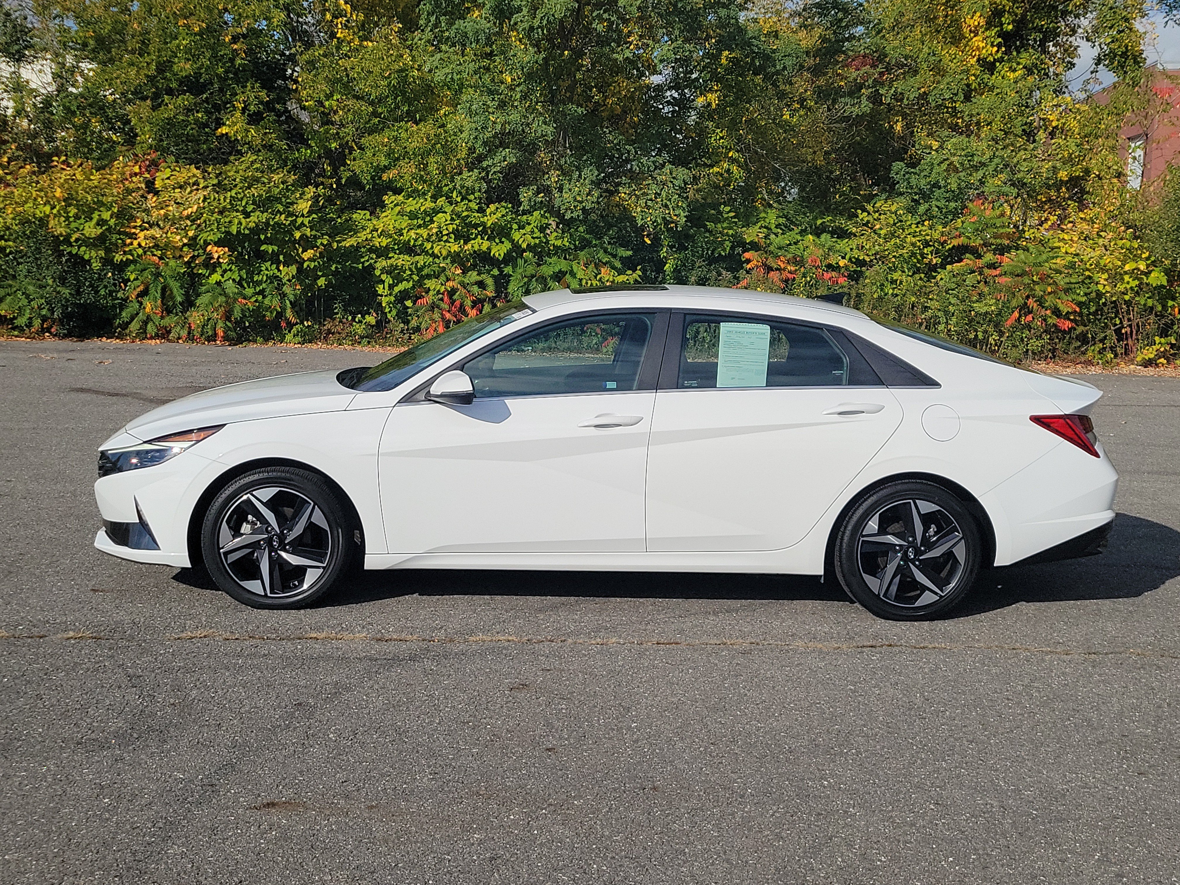 Used 2023 Hyundai Elantra Limited FWD image 8