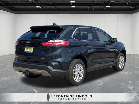 Used 2023 Ford Edge SEL w/ Convenience Package AWD/4WD image 5