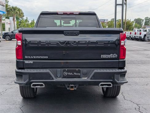 Used 2024 Chevrolet Silverado 1500 High Country w/ High Country Premium Package AWD/4WD image 4