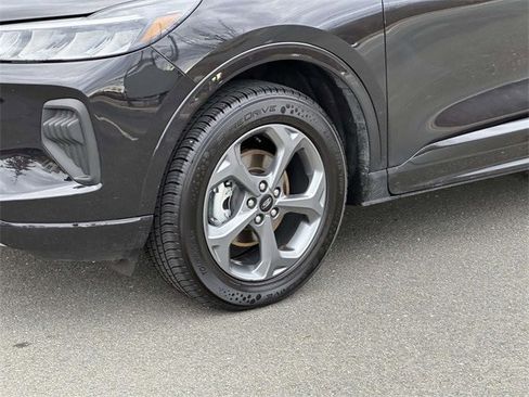 Certified 2024 Ford Escape ST-Line image 7