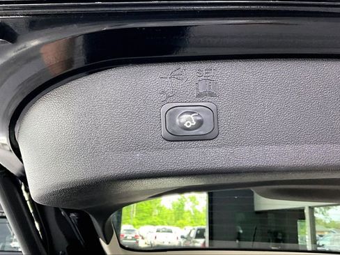 Used 2018 Ford Escape SEL AWD/4WD image 24