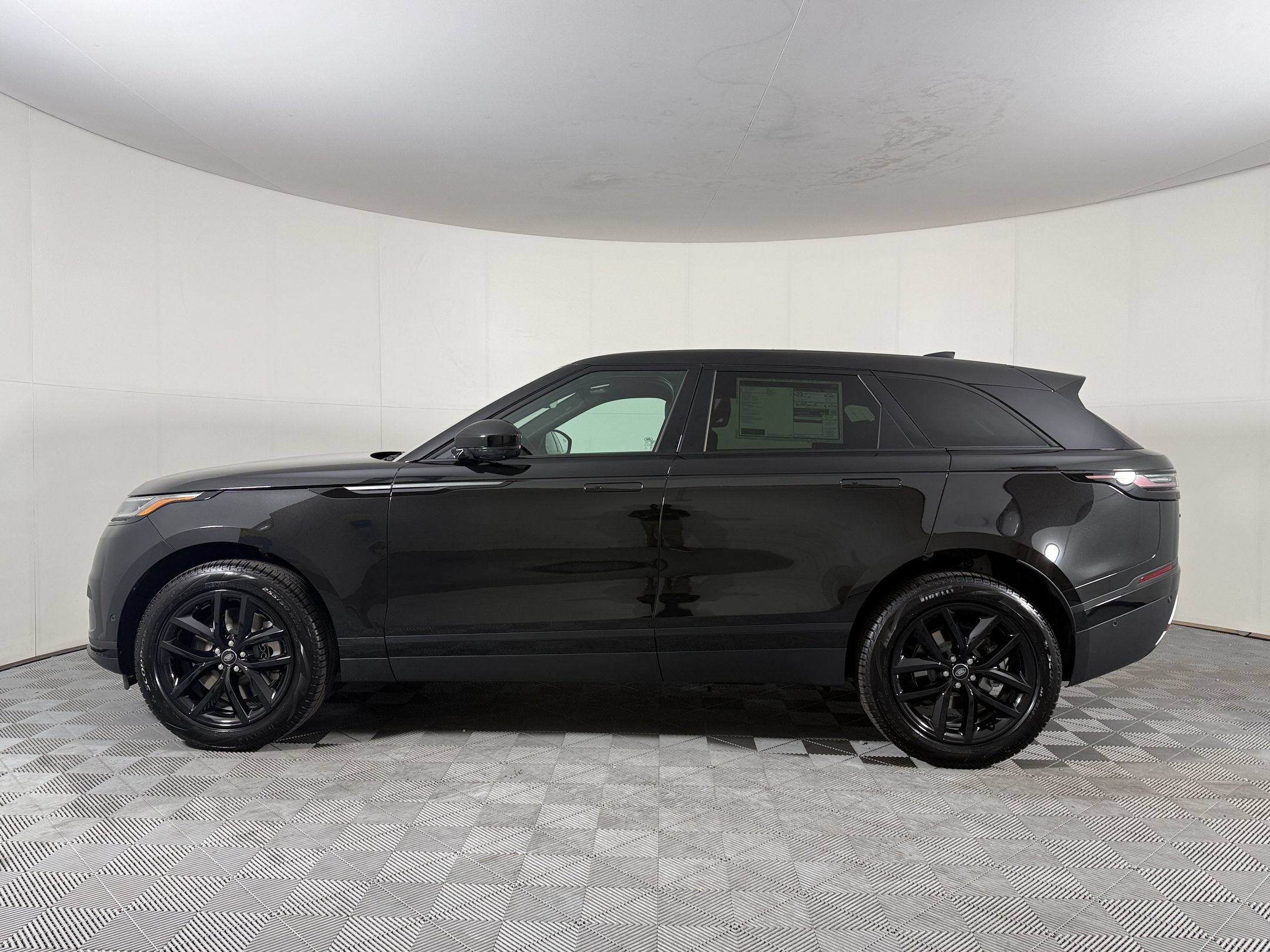 New 2026 Land Rover Range Rover Velar S AWD/4WD image 2