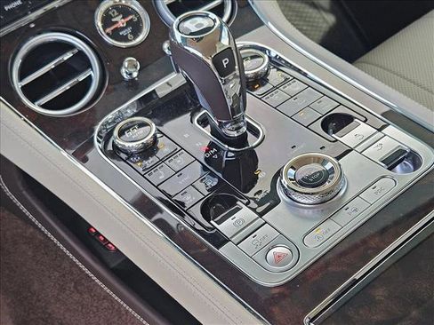 Used 2024 Bentley Continental GT V8 image 14