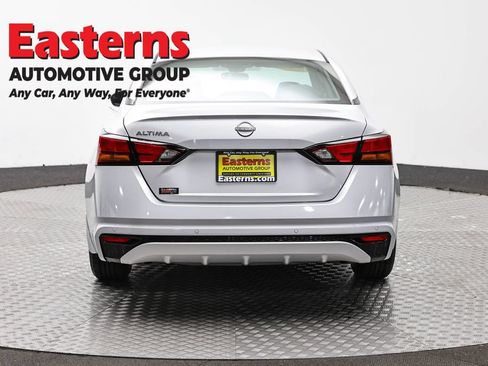 Used 2023 Nissan Altima 2.5 S FWD image 6