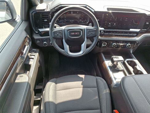 Certified 2023 GMC Sierra 1500 Elevation image 12