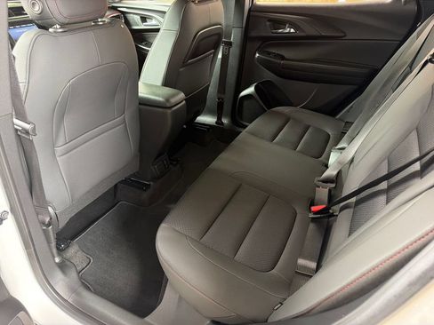 Used 2023 Chevrolet TrailBlazer RS w/ Sun and Liftgate Package FWD image 30