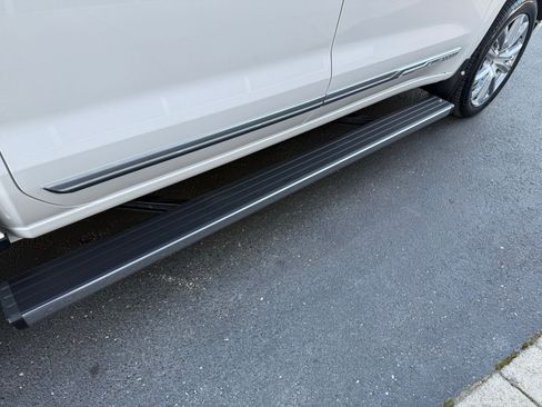 Used 2024 Chevrolet Silverado 1500 High Country w/ Technology Package image 26