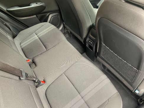 Used 2025 Hyundai Venue SEL FWD image 24