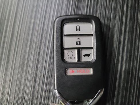 Used 2016 Honda Pilot Elite image 32
