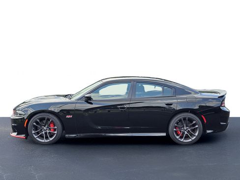 Used 2022 Dodge Charger Scat Pack RWD image 13