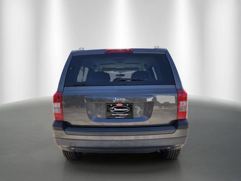 Used 2016 Jeep Patriot Sport w/ Power Value Group FWD image 6