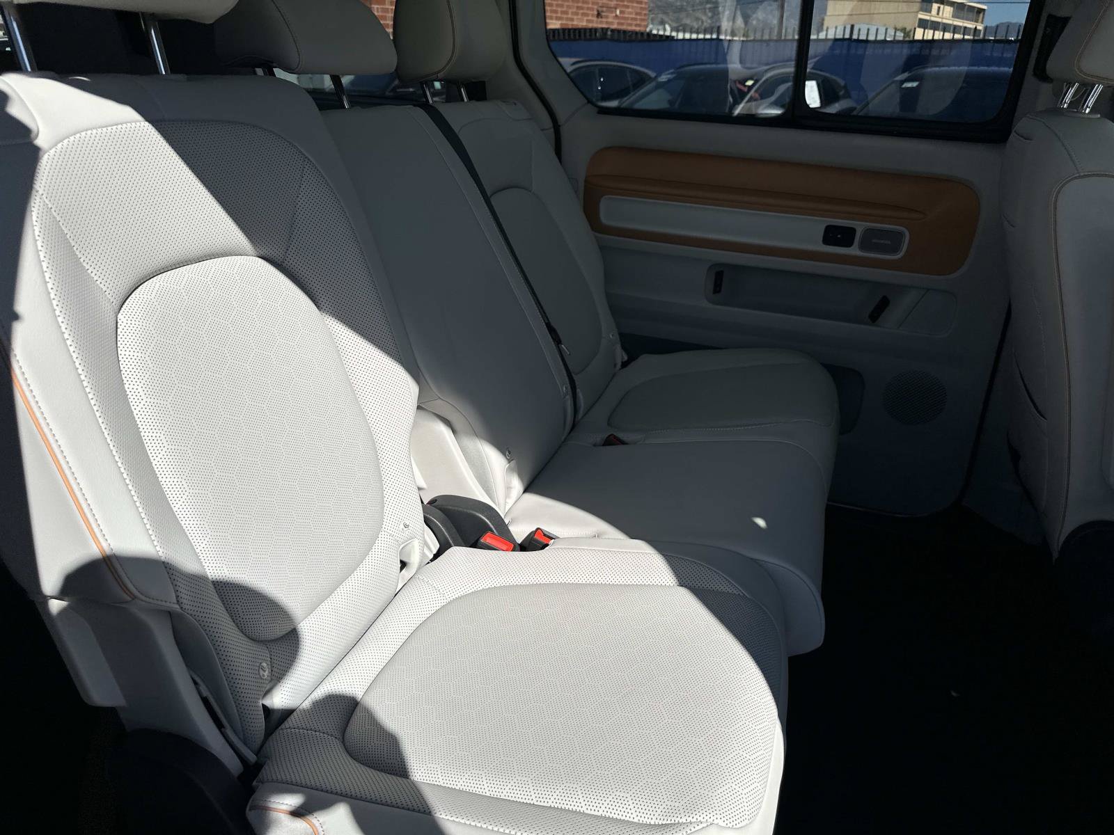 Certified 2025 Volkswagen ID. Buzz 1st Edition RWD image 27