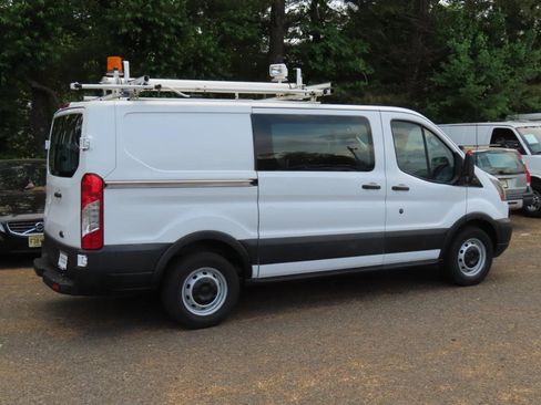 Used 2015 Ford Transit 150 130 Low Roof RWD image 6