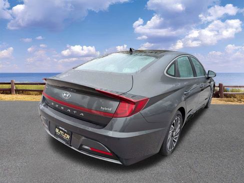 Used 2023 Hyundai Sonata Limited w/ Cargo Package image 8