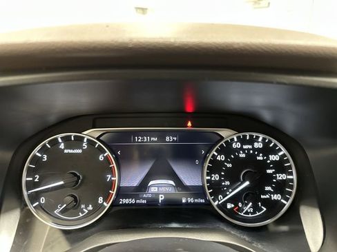 Used 2021 Nissan Rogue SV AWD/4WD image 29