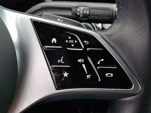 Used 2025 Mercedes-Benz GLA 250 4MATIC image 22