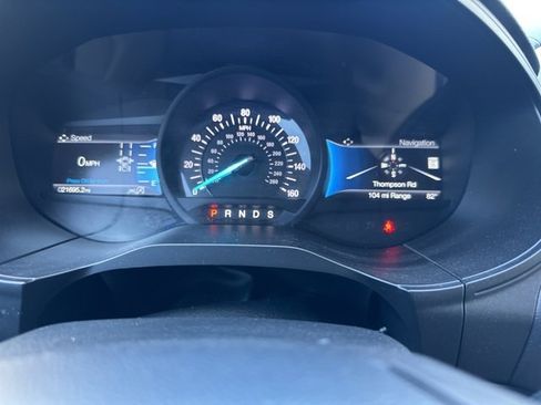 Used 2022 Ford Edge Titanium image 18