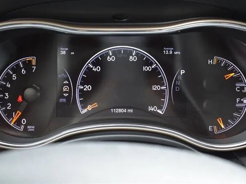 Used 2017 Jeep Grand Cherokee Limited w/ Luxury Group II AWD/4WD image 17