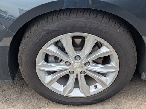 Used 2020 Chevrolet Malibu LT FWD image 7