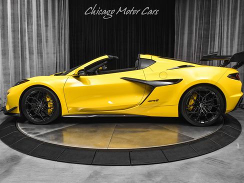 Used 2026 Chevrolet Corvette ZR1 w/ ZR1 Carbon Fiber Aero Package RWD image 34