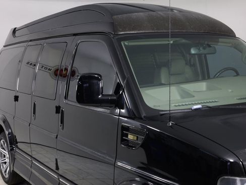 Used 2016 GMC Savana 2500 RWD image 38